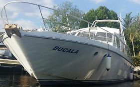 Eucala Motor Yacht
